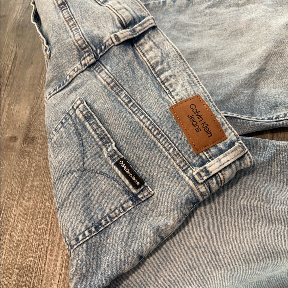 Calvin Klein Jeans Light Blue Denim. Women’s Size 8 - Picture 6 of 8